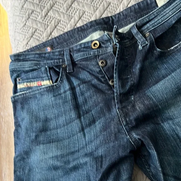 Diesel mens sz 32/30 button fly jeans